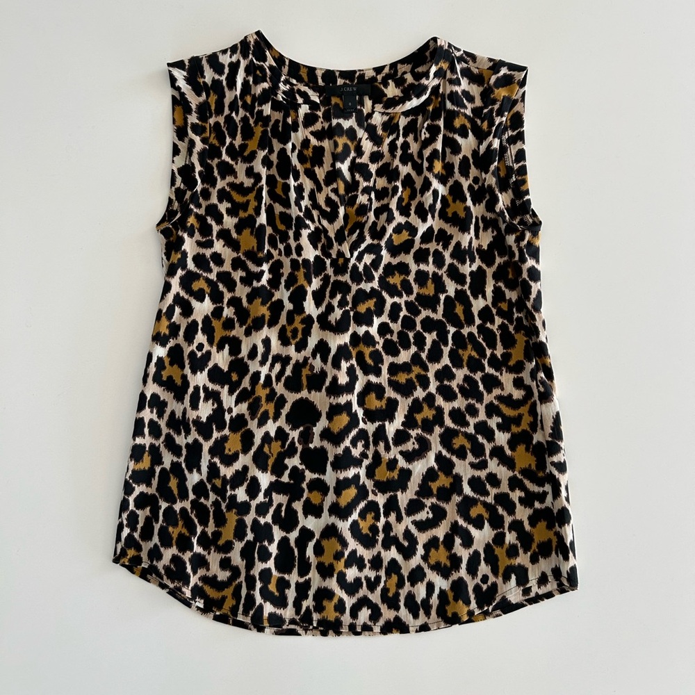 Leopard Print Sleeveless Top